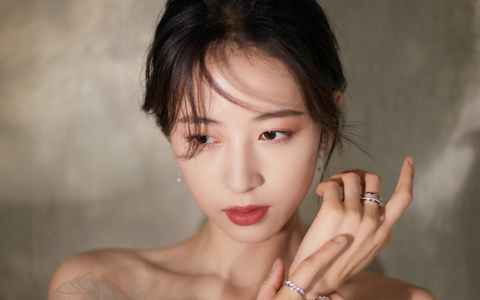 爱游戏平台-球迷虚拟门票试点发布，线上观赛体验创新升级，虚拟足球