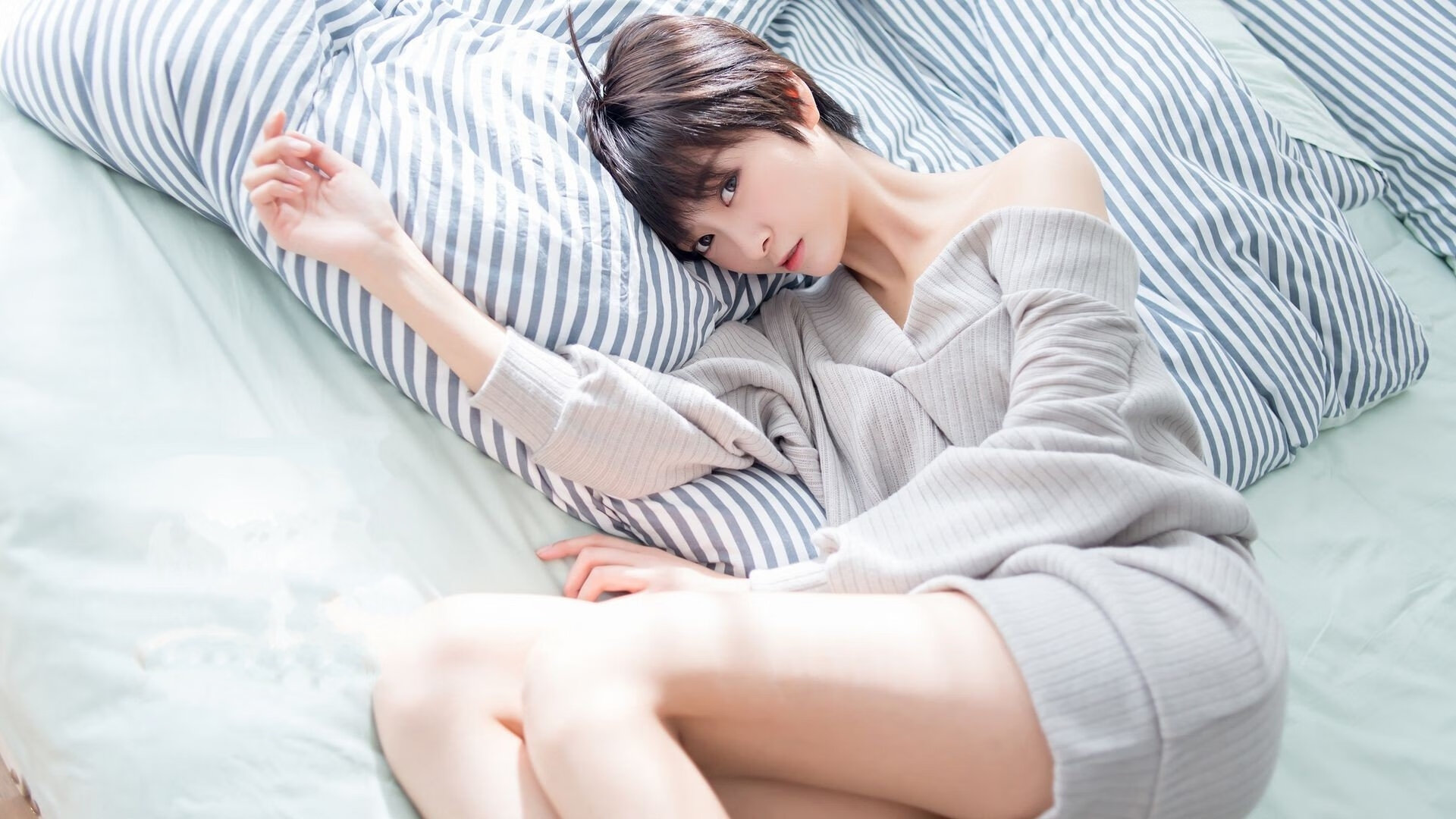 爱游戏娱乐平台-青少年足球装备个性化定制逐渐普及，满足多样需求，青少年足球训练器材有哪些